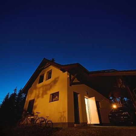 Holiday Lipno ลิปโนนัดเวิลตาวู ภายนอก รูปภาพ