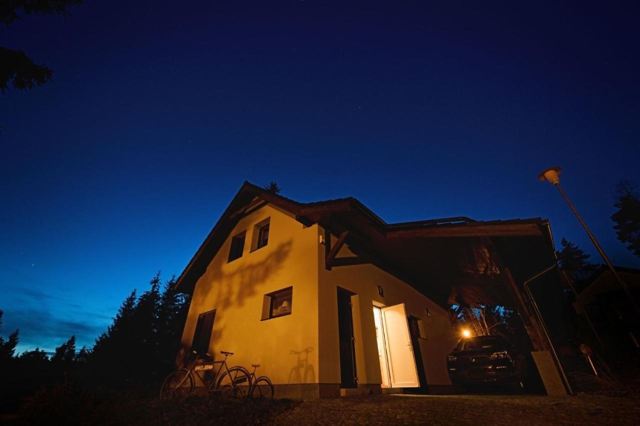Holiday Lipno ลิปโนนัดเวิลตาวู ภายนอก รูปภาพ